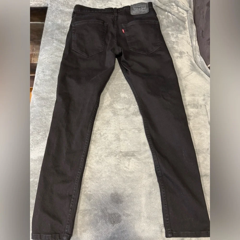 ~Levi's Men's Black Skinny Taper Jeans